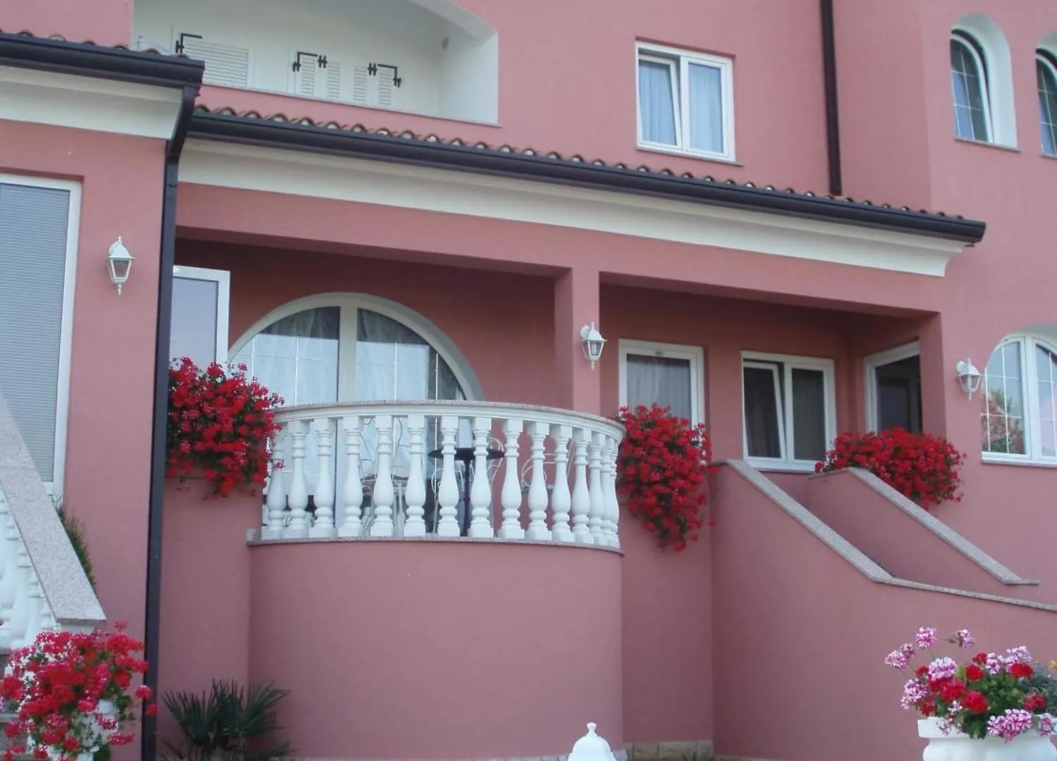 ゲストハウス Apartments And Rooms Villa Chiara クルニカ