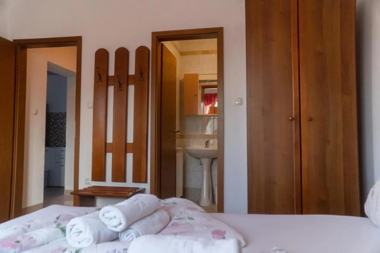 Apartments And Rooms Villa Chiara 卡尼卡