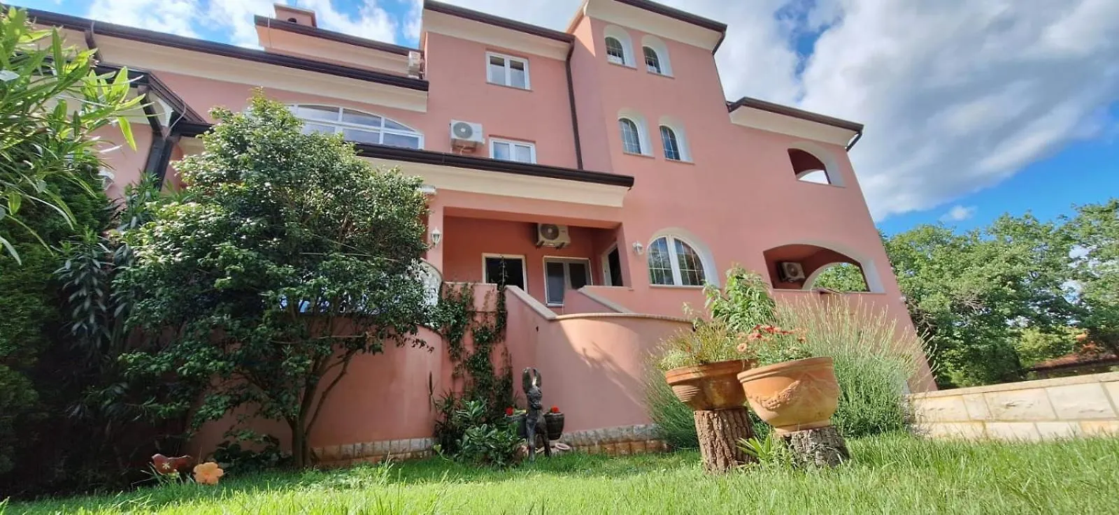 Apartments And Rooms Villa Chiara 卡尼卡 招待所