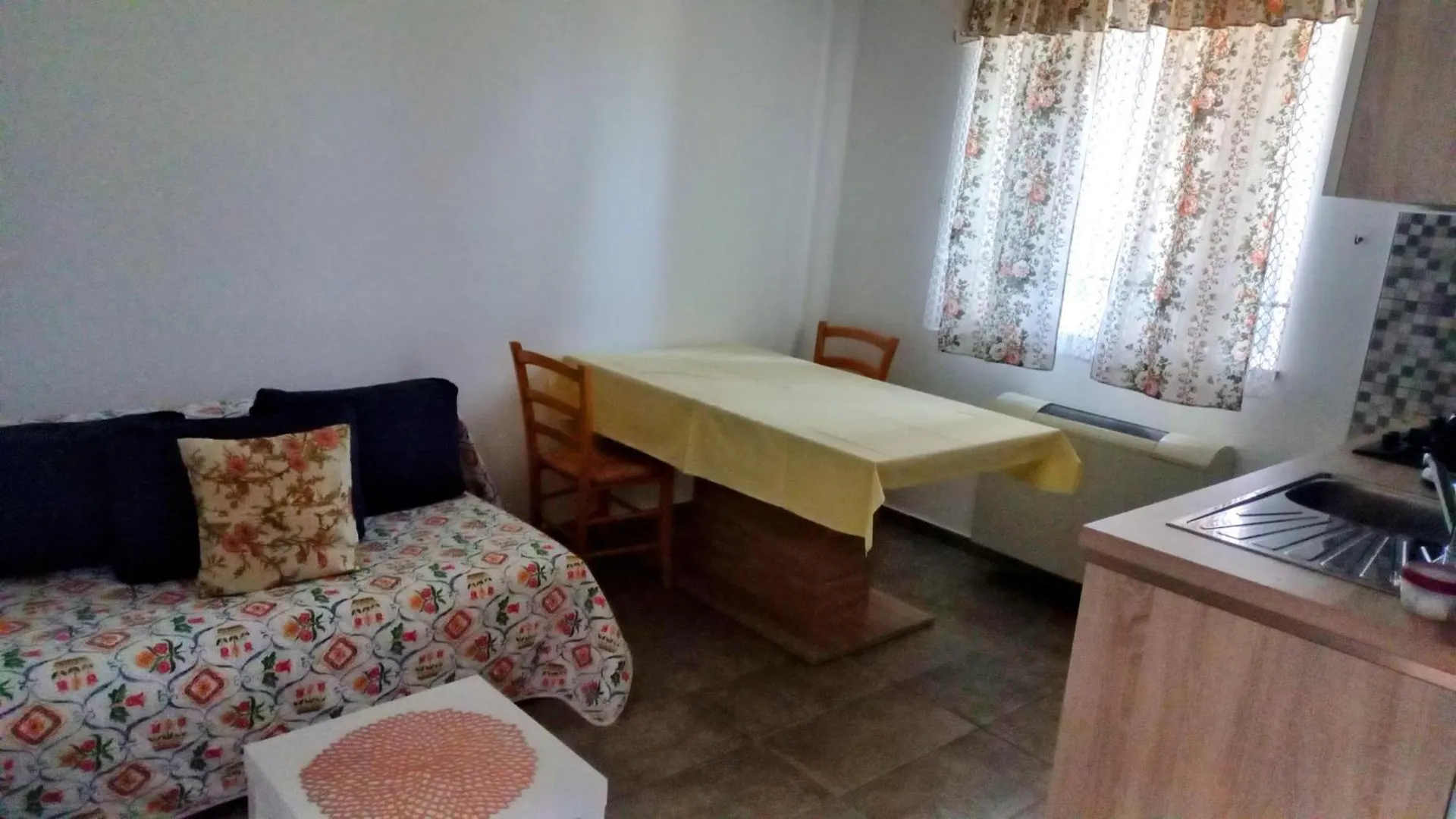 ゲストハウス Apartments And Rooms Villa Chiara クルニカ